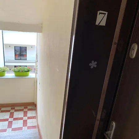 Greta's - City Center Apartment